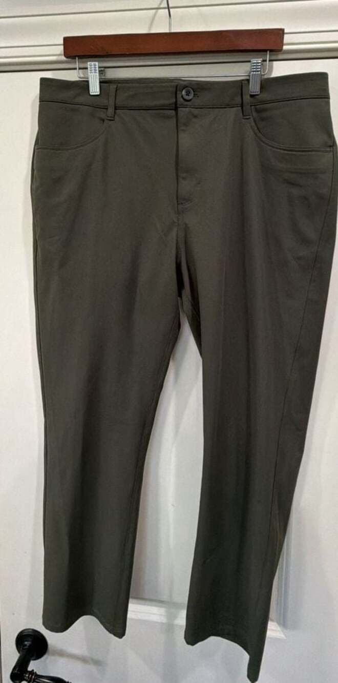 Vuori‎ Meta Pant Olive Green Size 36